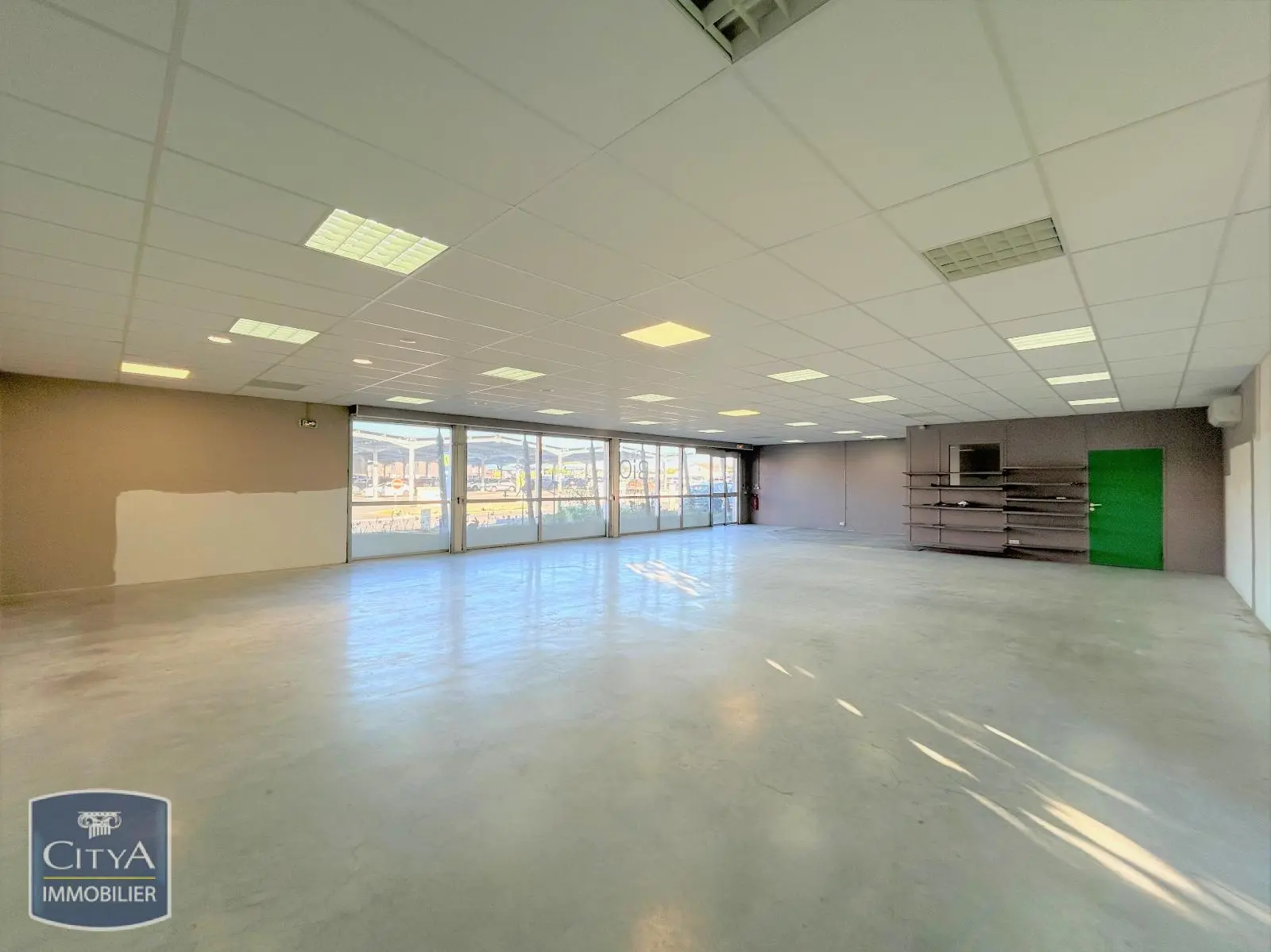 Photo 2 Local Commercial 205.04m²