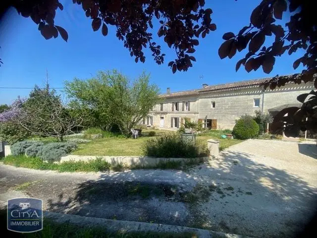 Photo 1 Maison 5 pièces 179m²