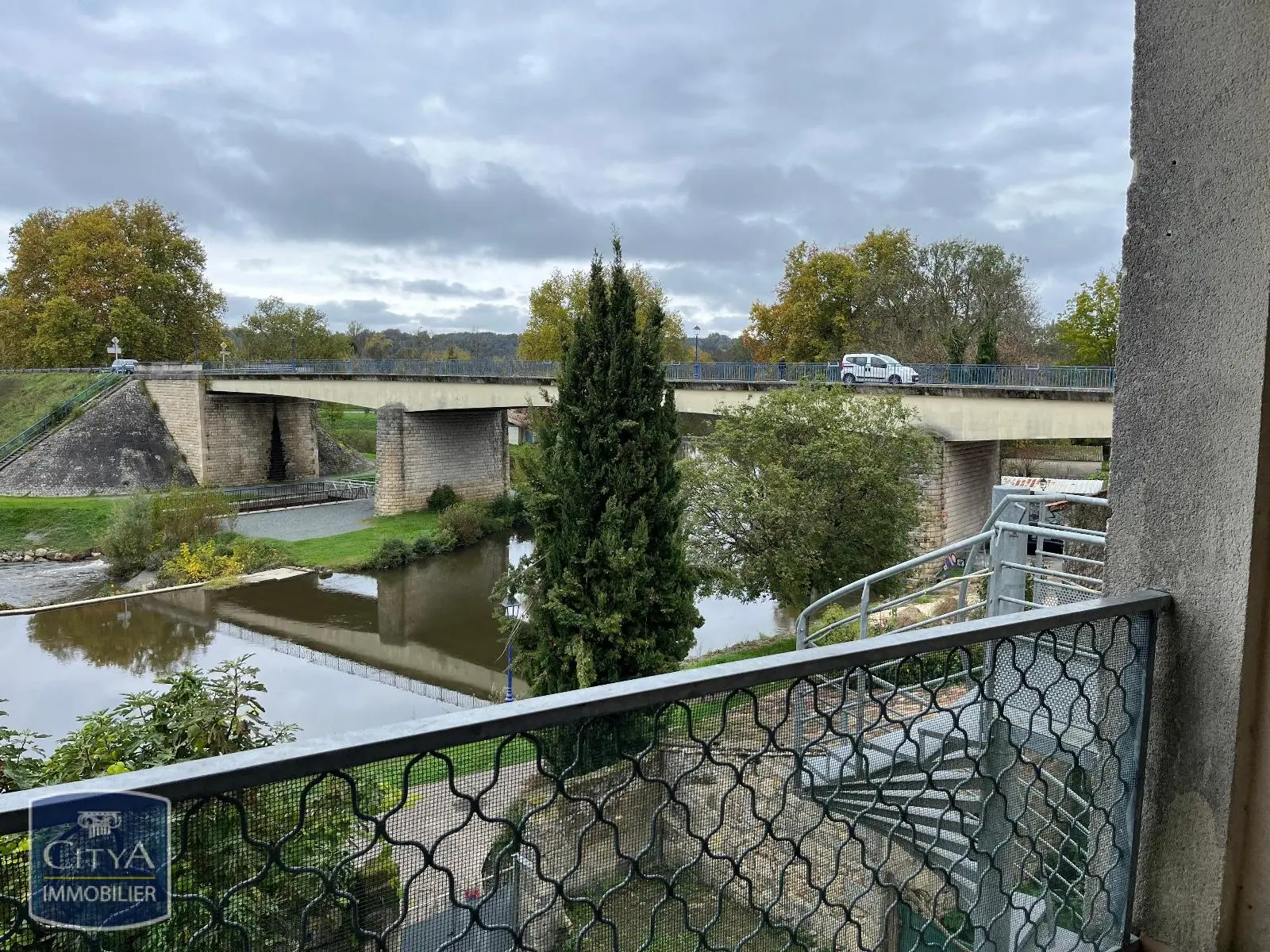 Photo 11 Immeuble 244.39m²