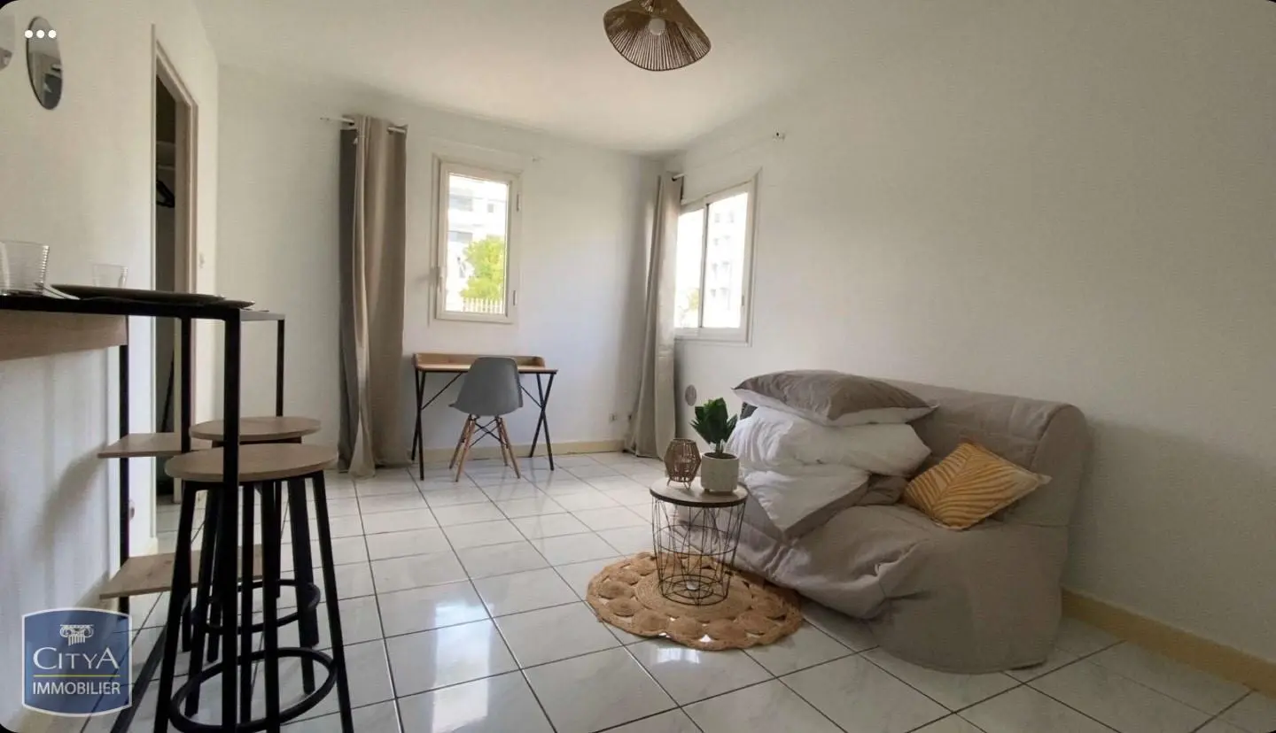 Photo 1 Appartement 1 pièce 23.47m²