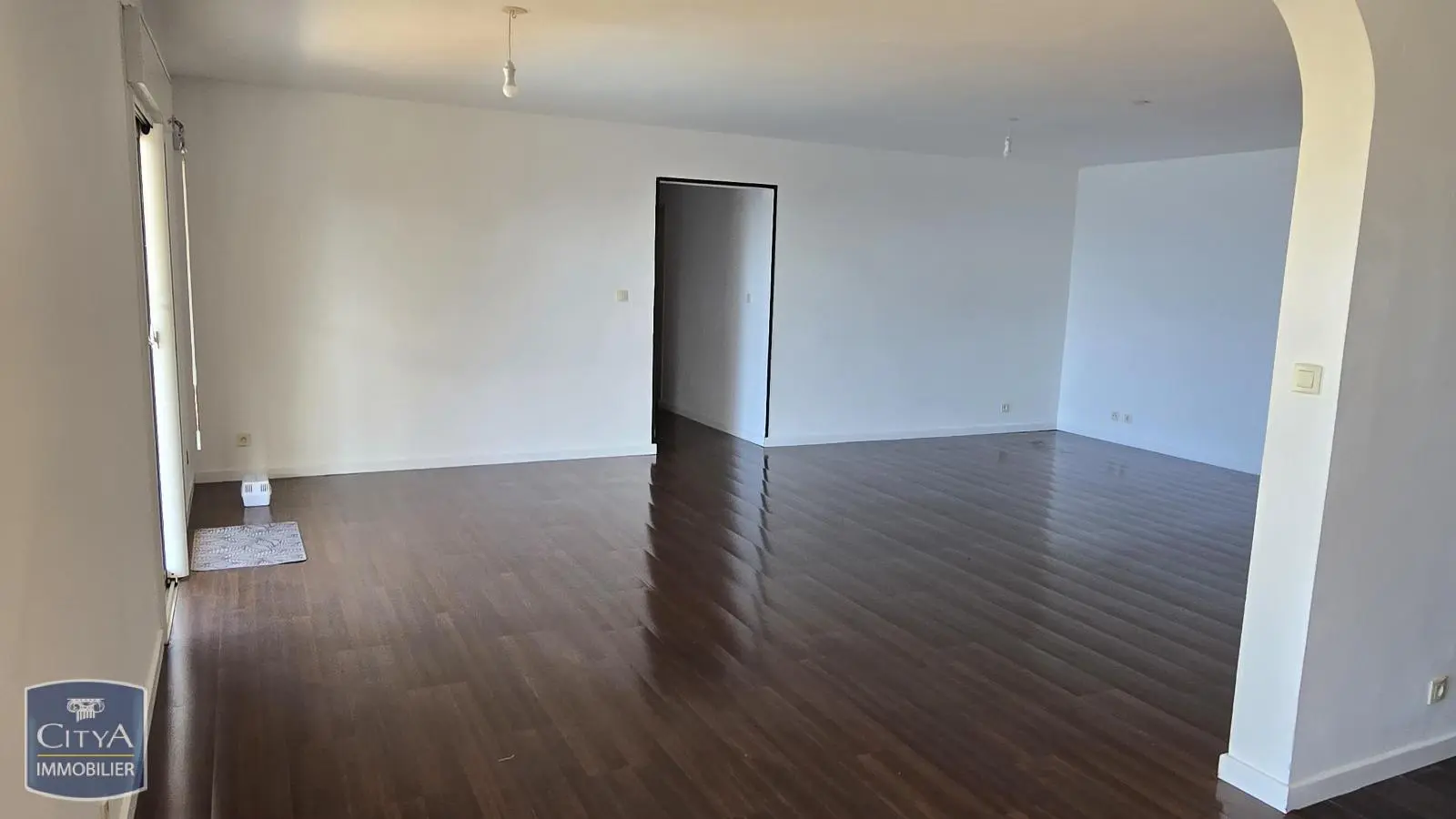 Photo 8 Maison 4 pièces 194.41m²