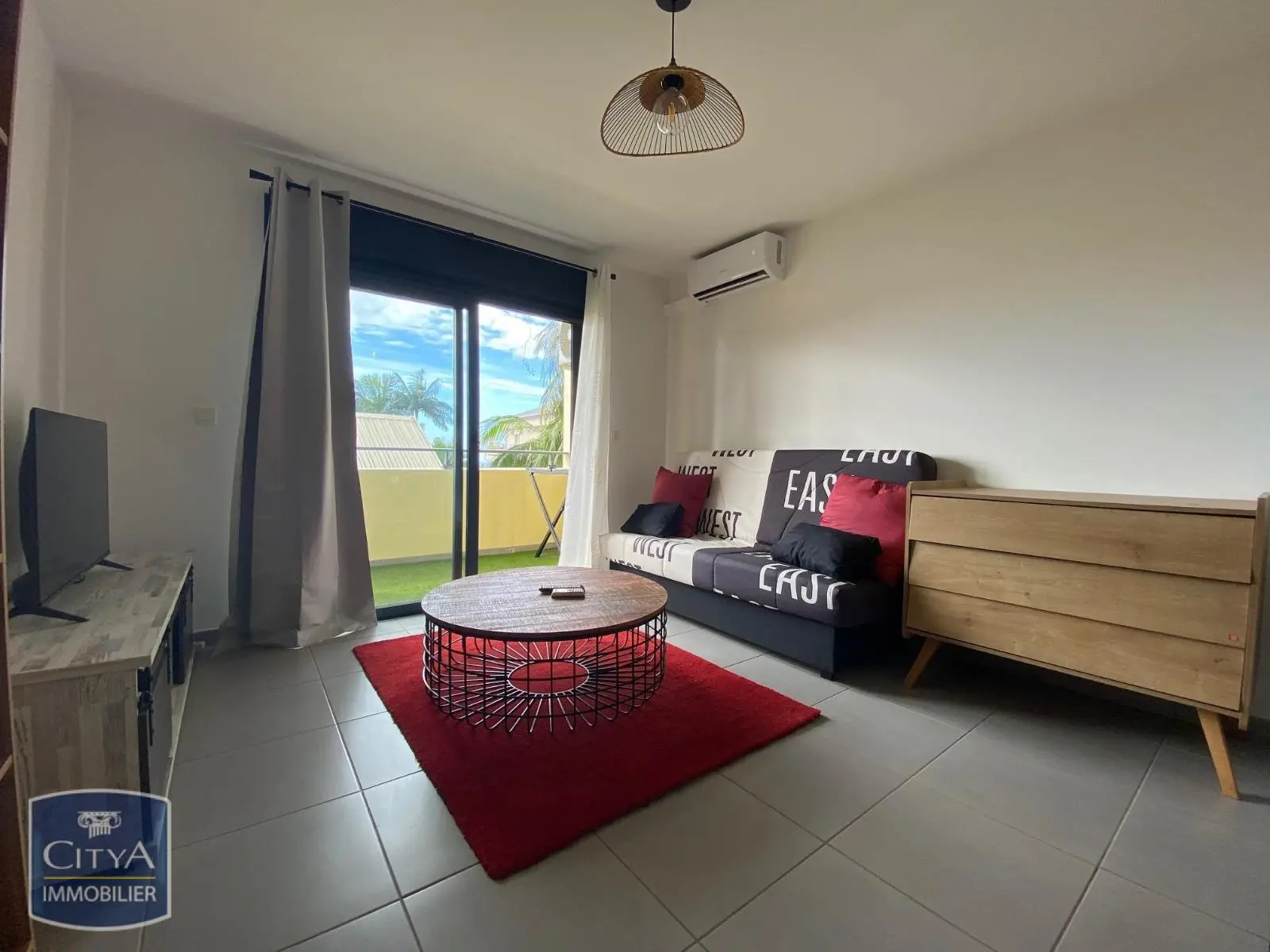 Photo 1 Appartement 1 pièce 27.4m²