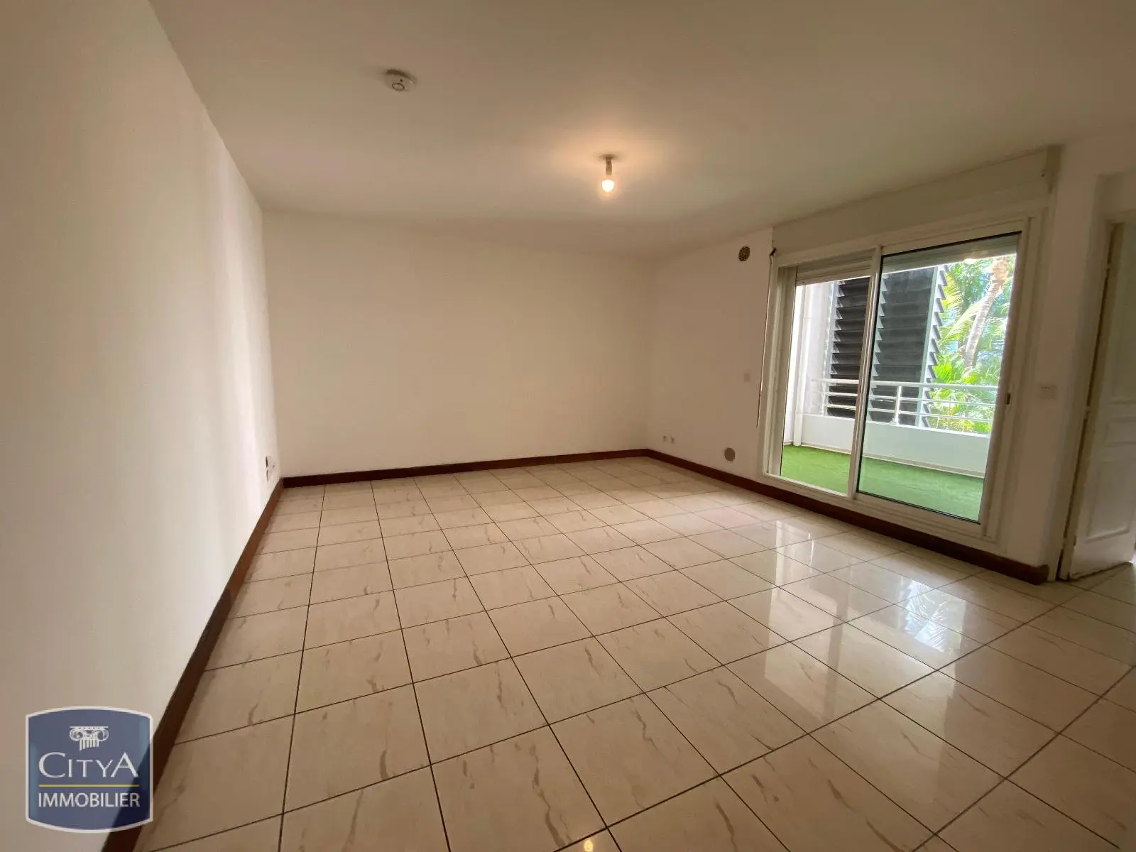 Photo 1 Appartement 2 pièces 65m²