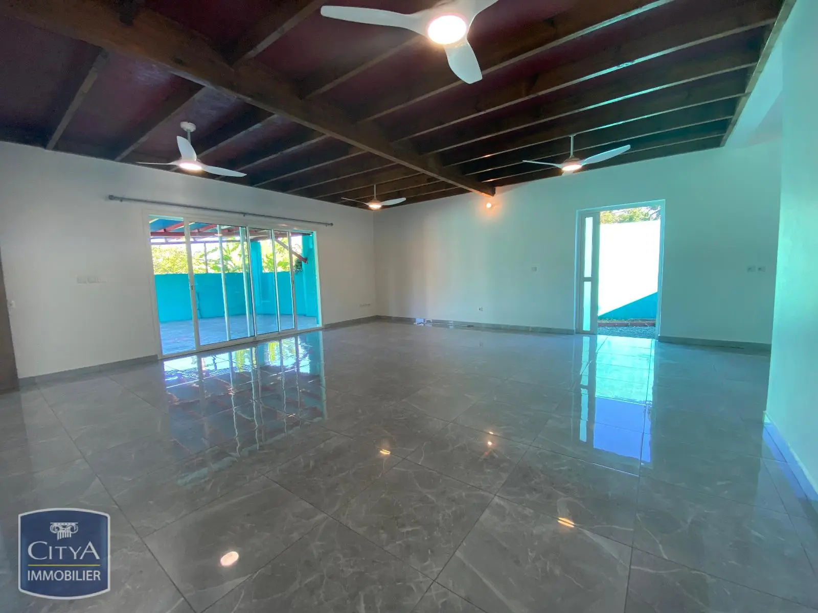 Photo 1 Maison 4 pièces 114m²