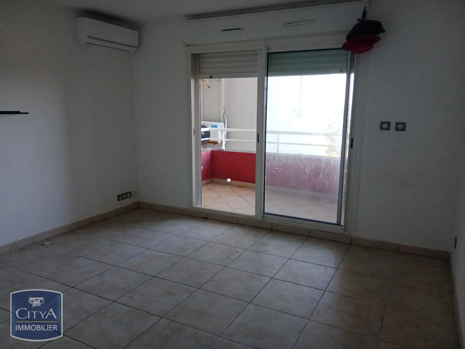 Photo 1 Appartement 1 pièce 22.79m²