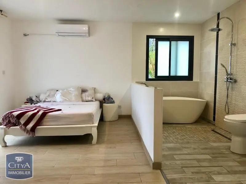 Photo 1 maison Saint-Benoît