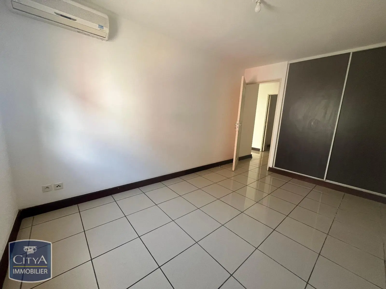 Photo 2 Appartement 2 pièces 47.6m²