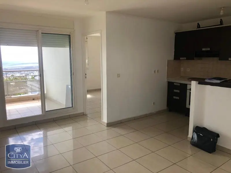 Photo 1 Appartement 3 pièces 49.28m²