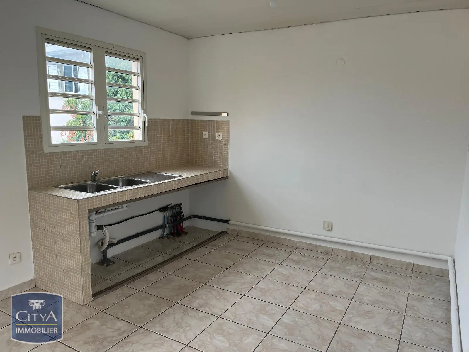 Photo 1 maison Sainte-Suzanne