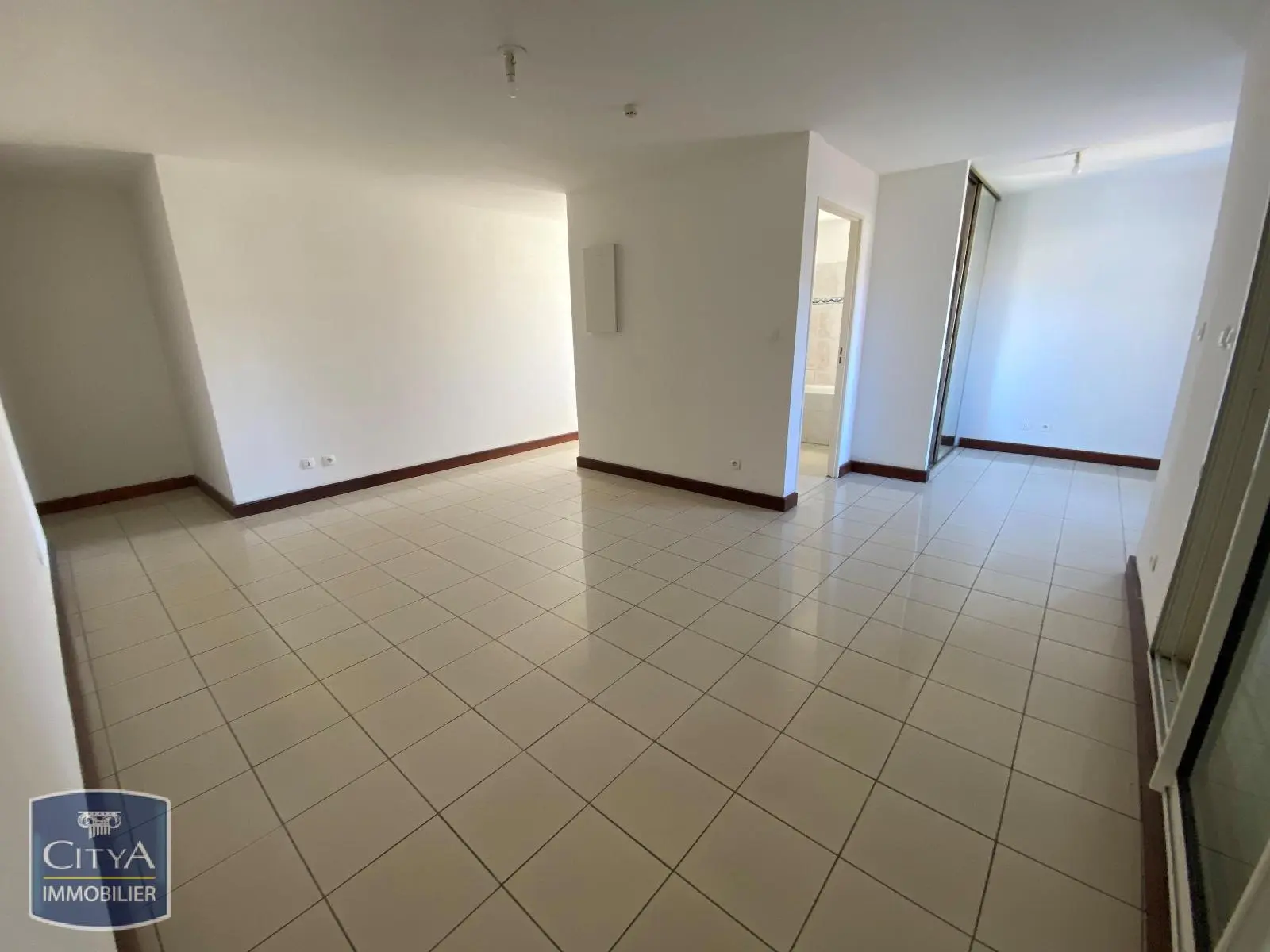 Photo 2 Appartement 1 pièce 36.71m²
