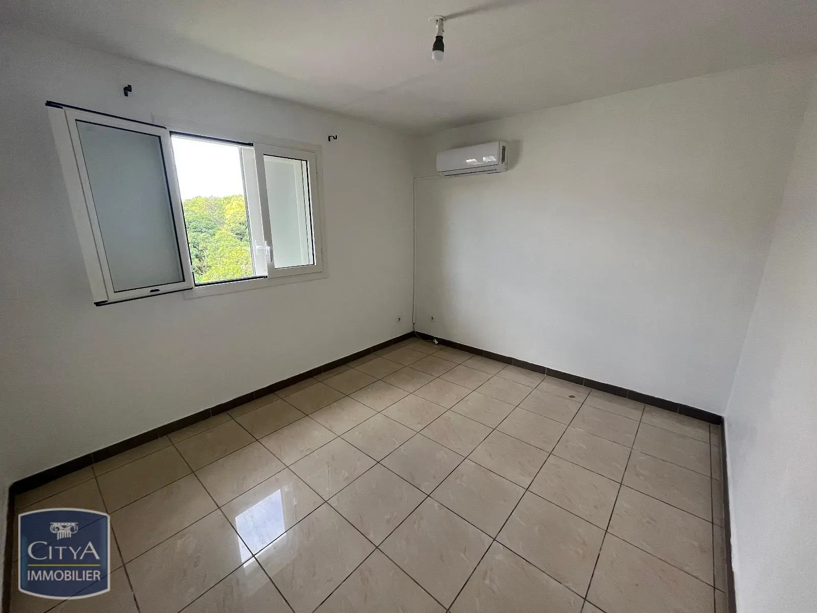 Photo 5 Maison 4 pièces 90m²