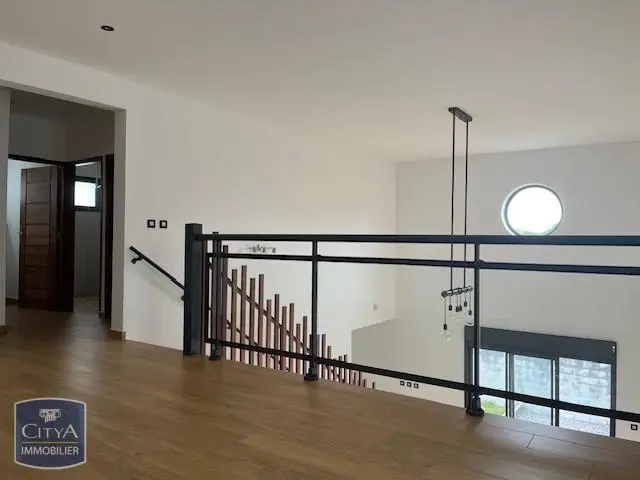 Photo 2 Maison 4 pièces 149.91m²