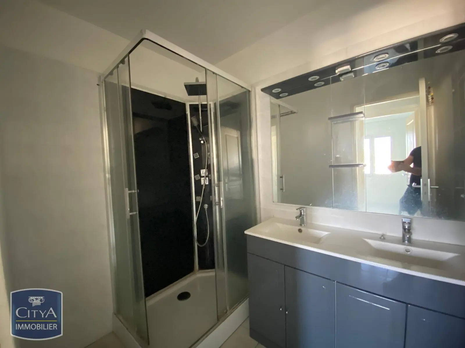 Photo 3 appartement Sainte-Suzanne
