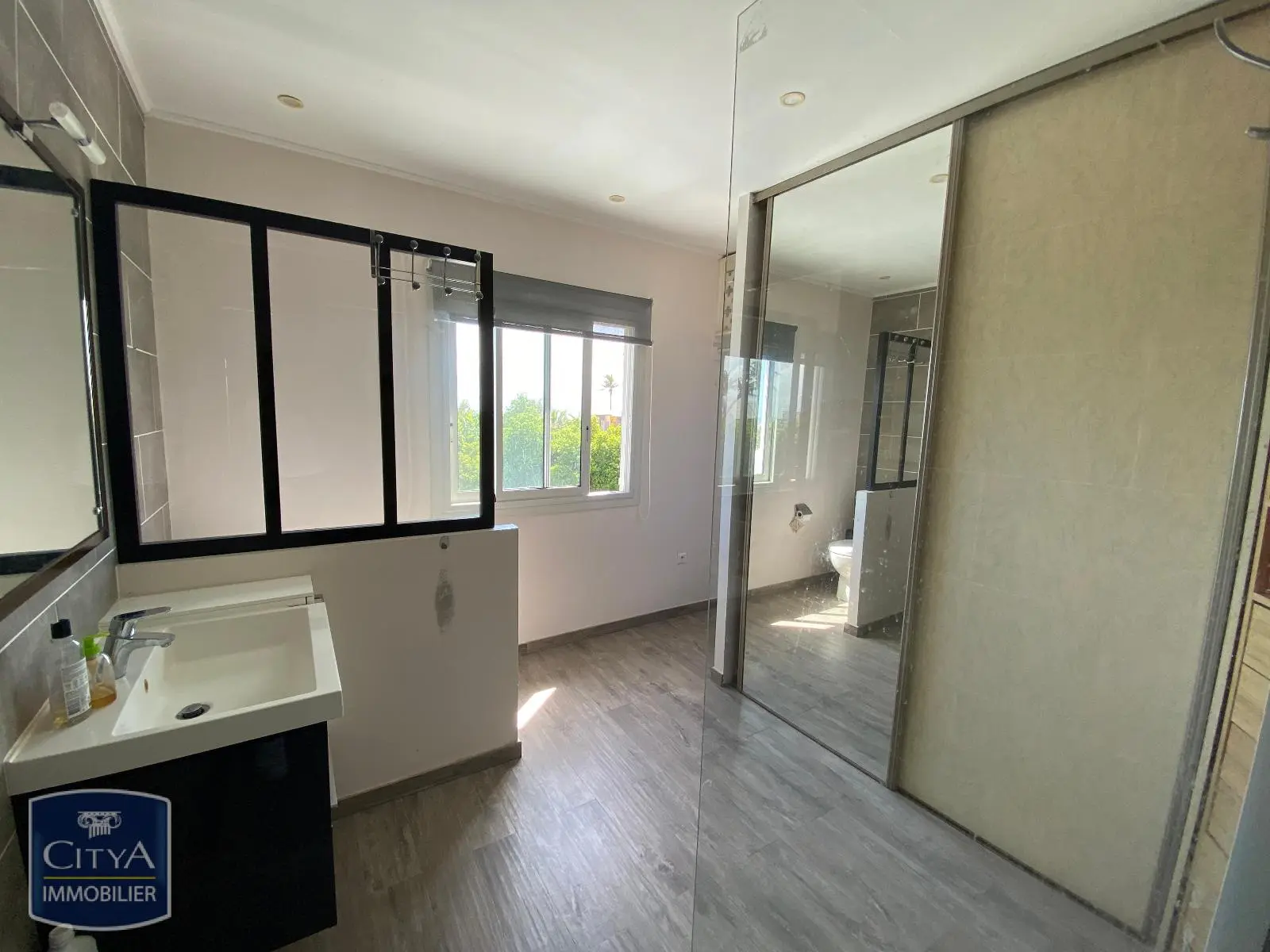 Photo 9 Maison 7 pièces 235m²