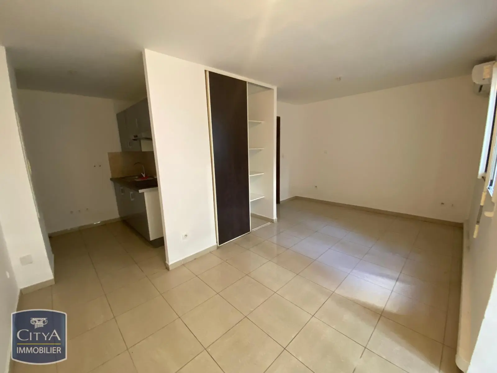 Photo 2 Appartement 1 pièce 26.63m²