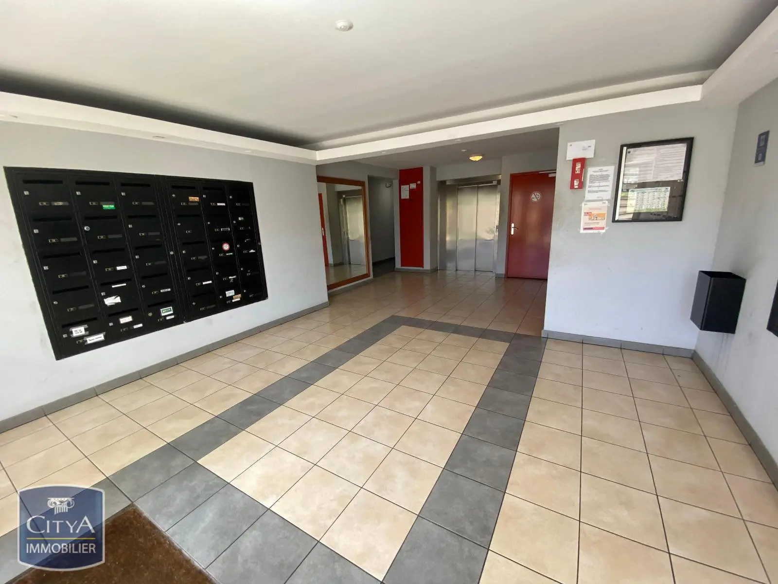 Photo 2 Appartement 1 pièce 26.84m²