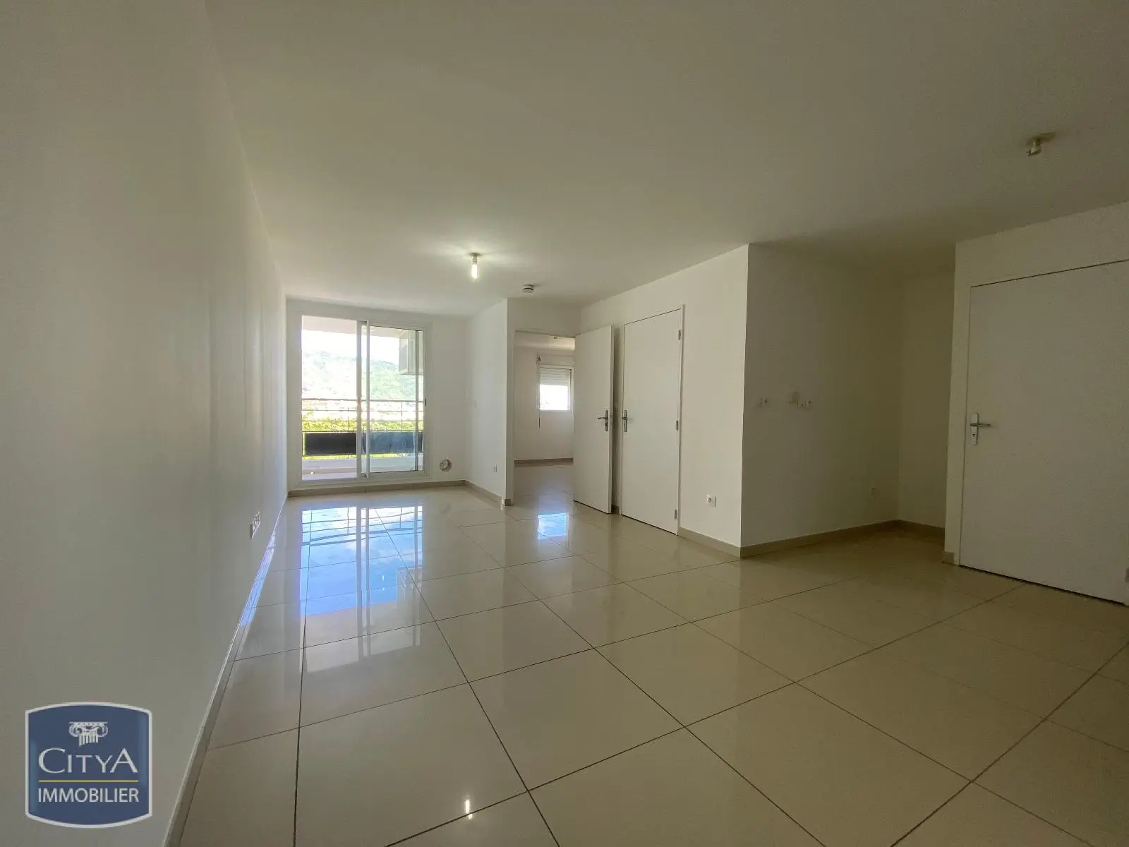 Photo 1 Appartement 2 pièces 43m²