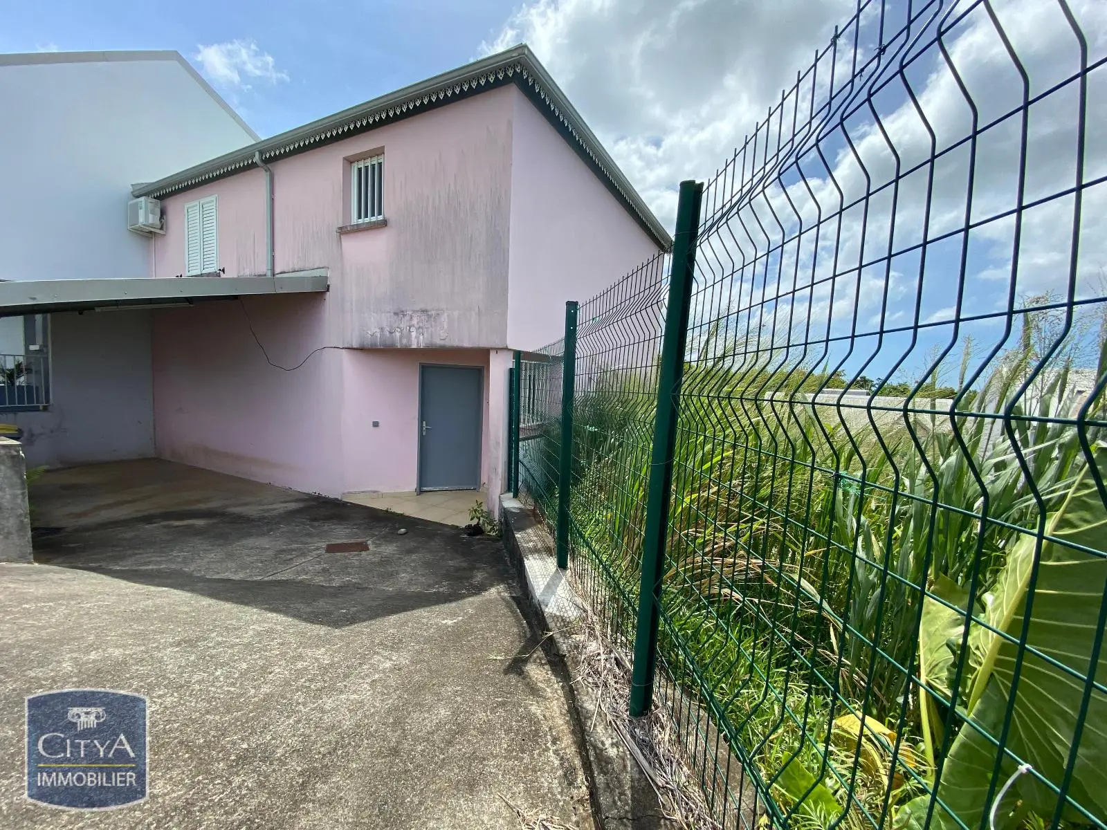 Photo 1 Maison 4 pièces 99m²