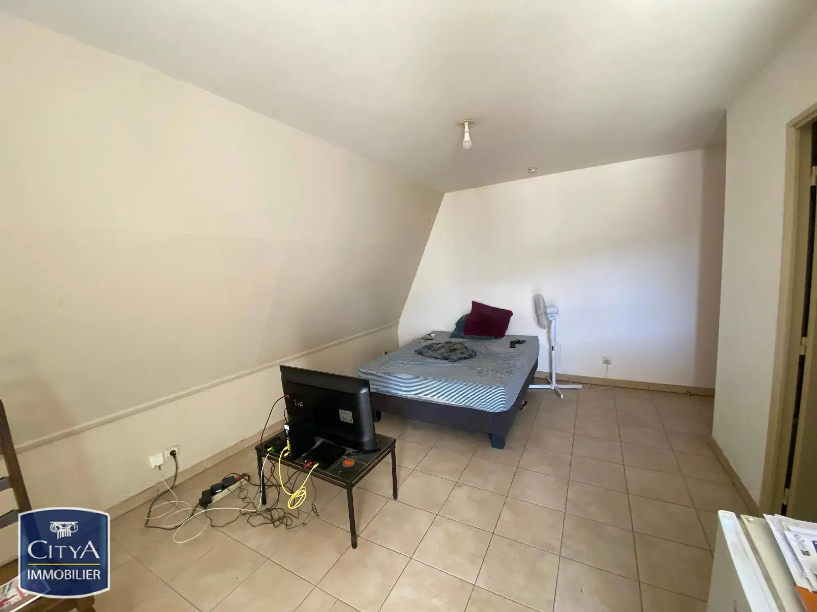 Photo 2 Appartement 1 pièce 26.84m²