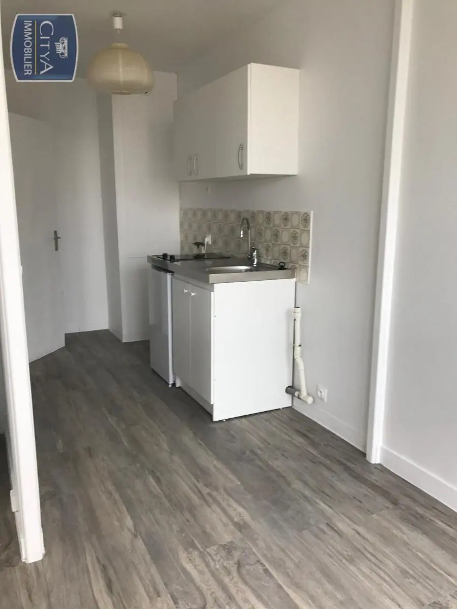 Photo 3 Appartement 1 pièce 31.86m²