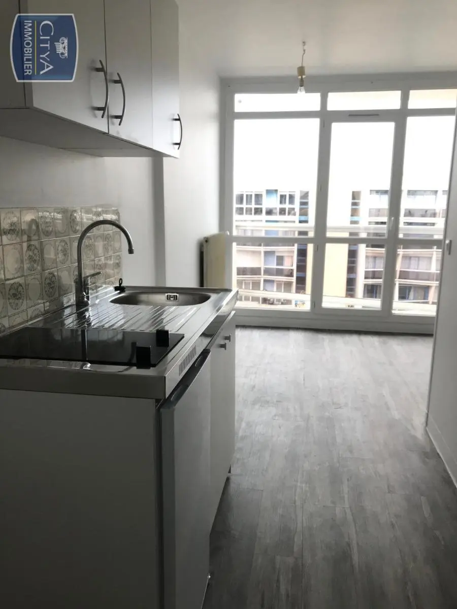 Photo 4 Appartement 1 pièce 31.86m²