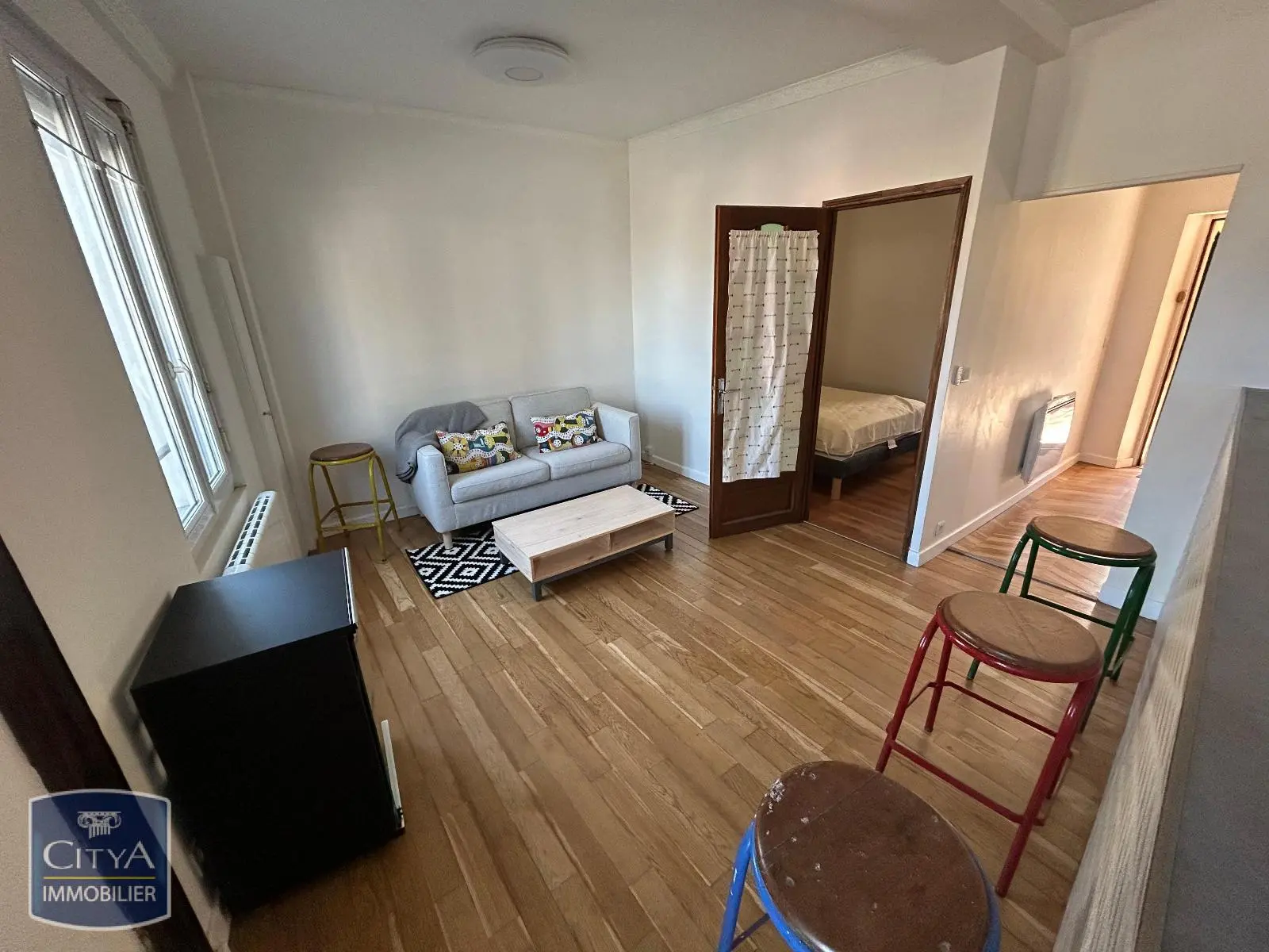 Photo 1 Appartement 1 pièce 32.7m²
