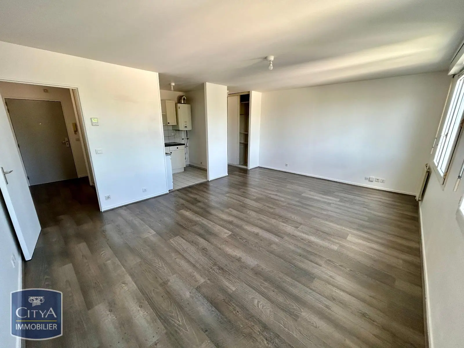 Photo 3 Appartement 1 pièce 40.24m²