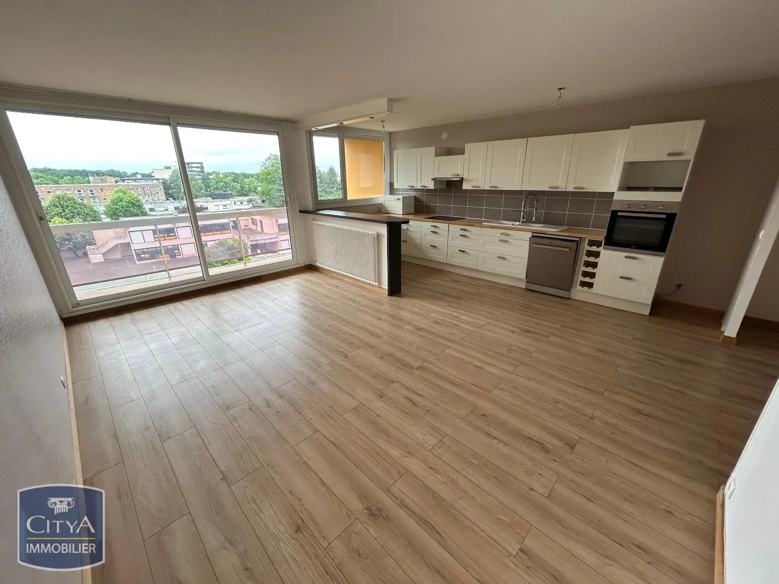 Photo 3 Appartement 3 pièces 76.37m²