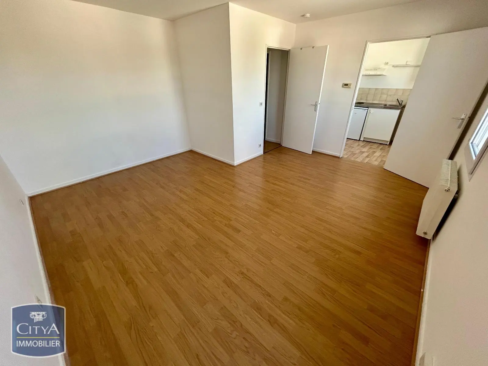 Photo 1 Appartement 1 pièce 30.61m²