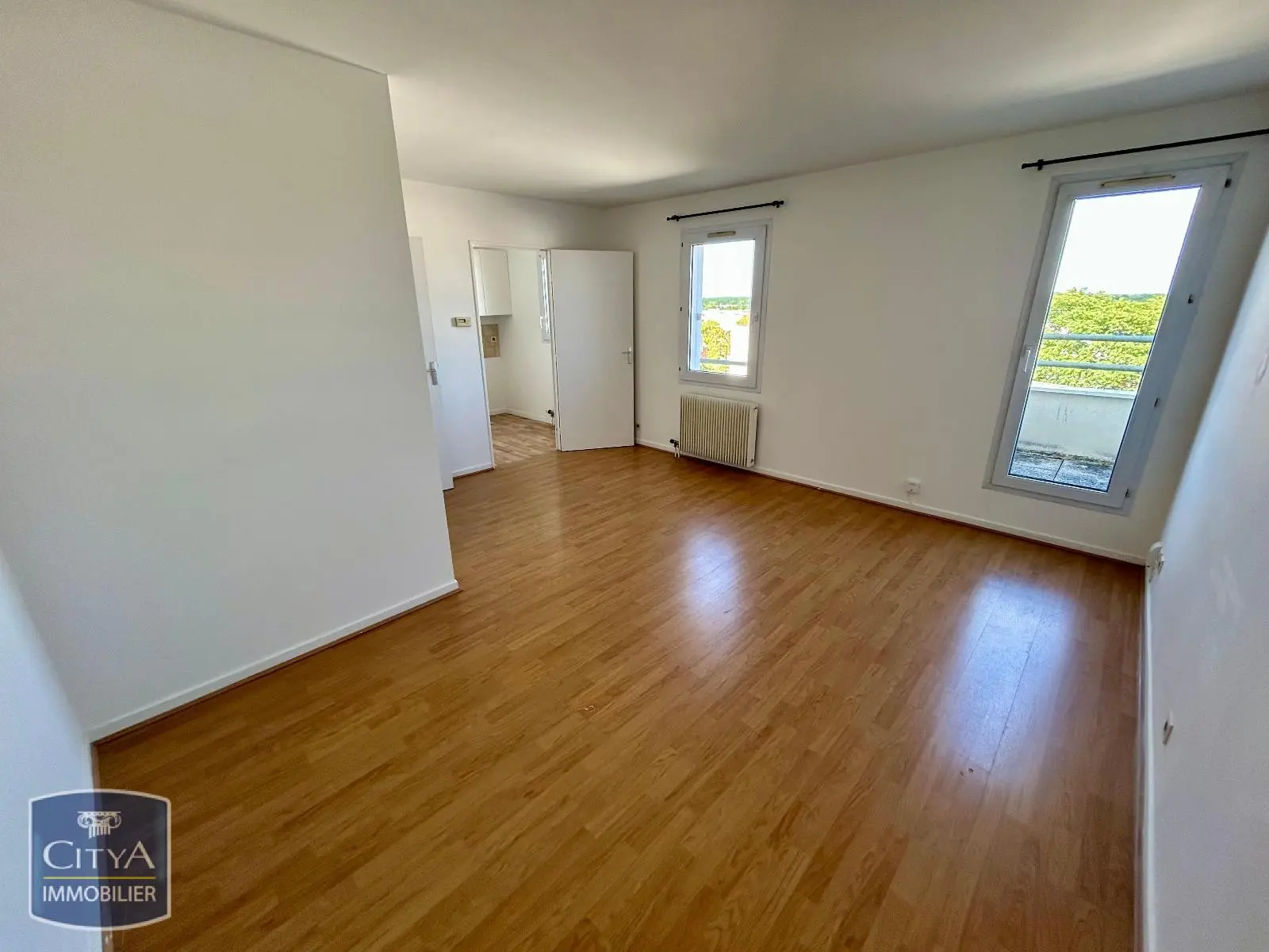 Photo 2 Appartement 1 pièce 30.61m²