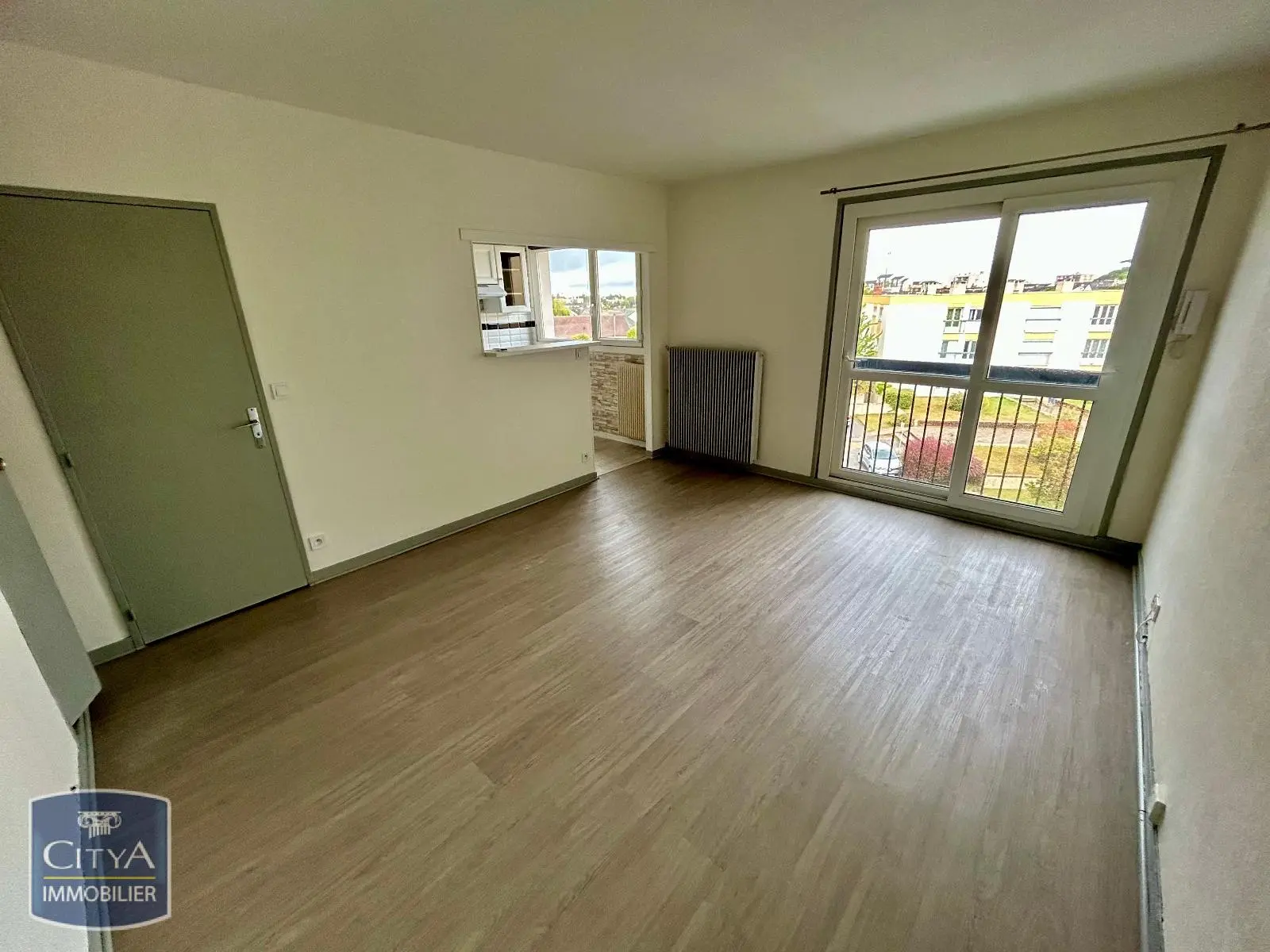 Photo 1 Appartement 1 pièce 25.68m²