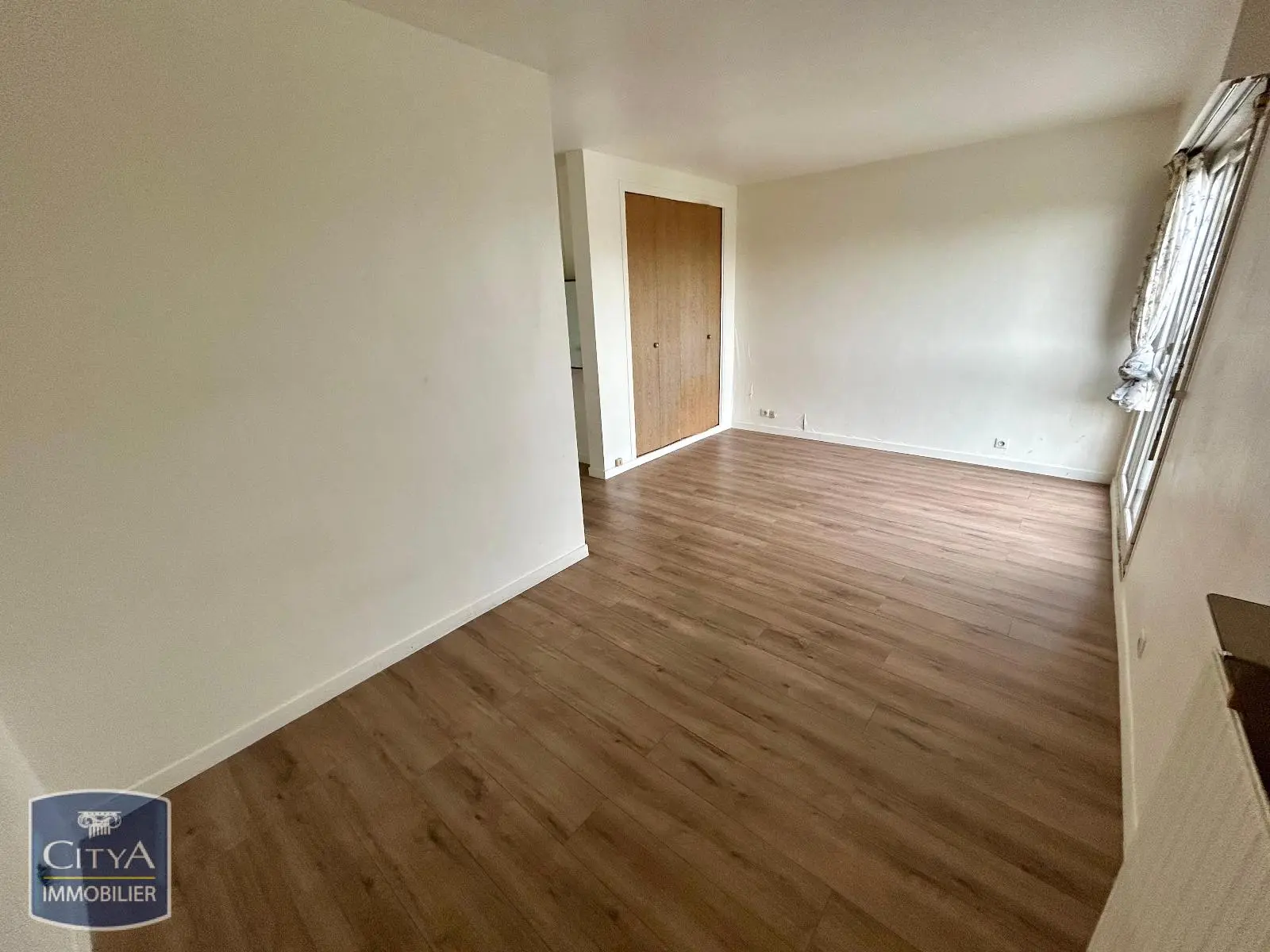 Photo 2 Appartement 1 pièce 34.29m²