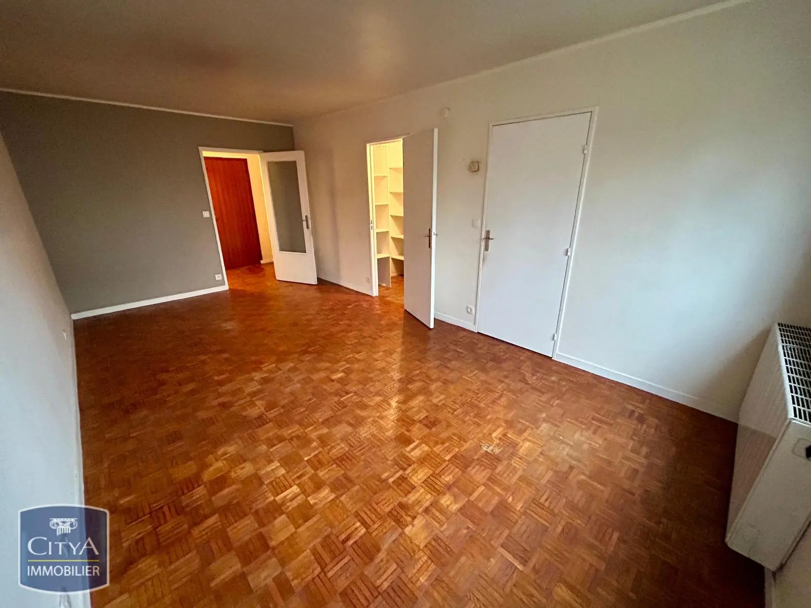 Photo 2 Appartement 1 pièce 33.43m²