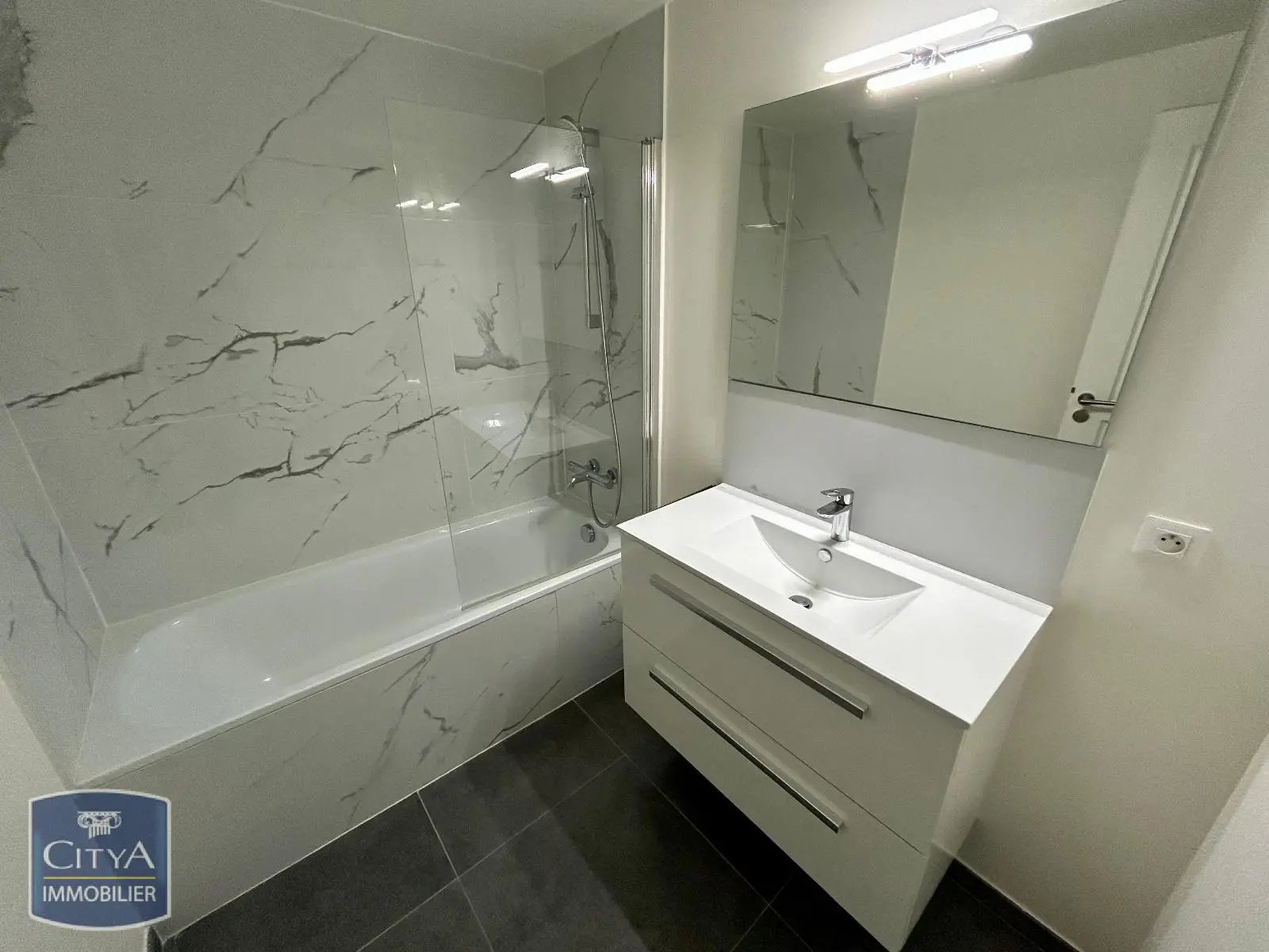 Photo 9 Maison 4 pièces 111.01m²