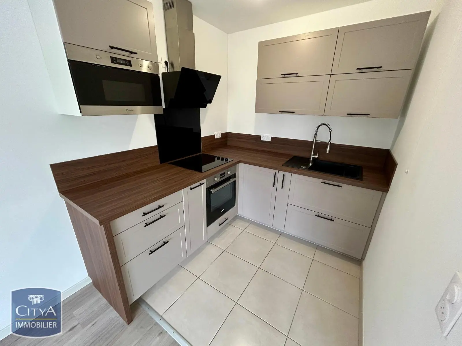 Photo 3 Appartement 2 pièces 46.9m²