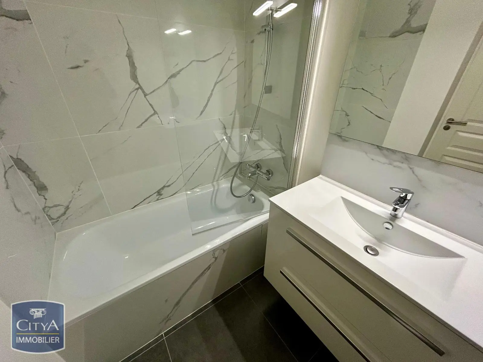 Photo 12 Maison 4 pièces 111m²