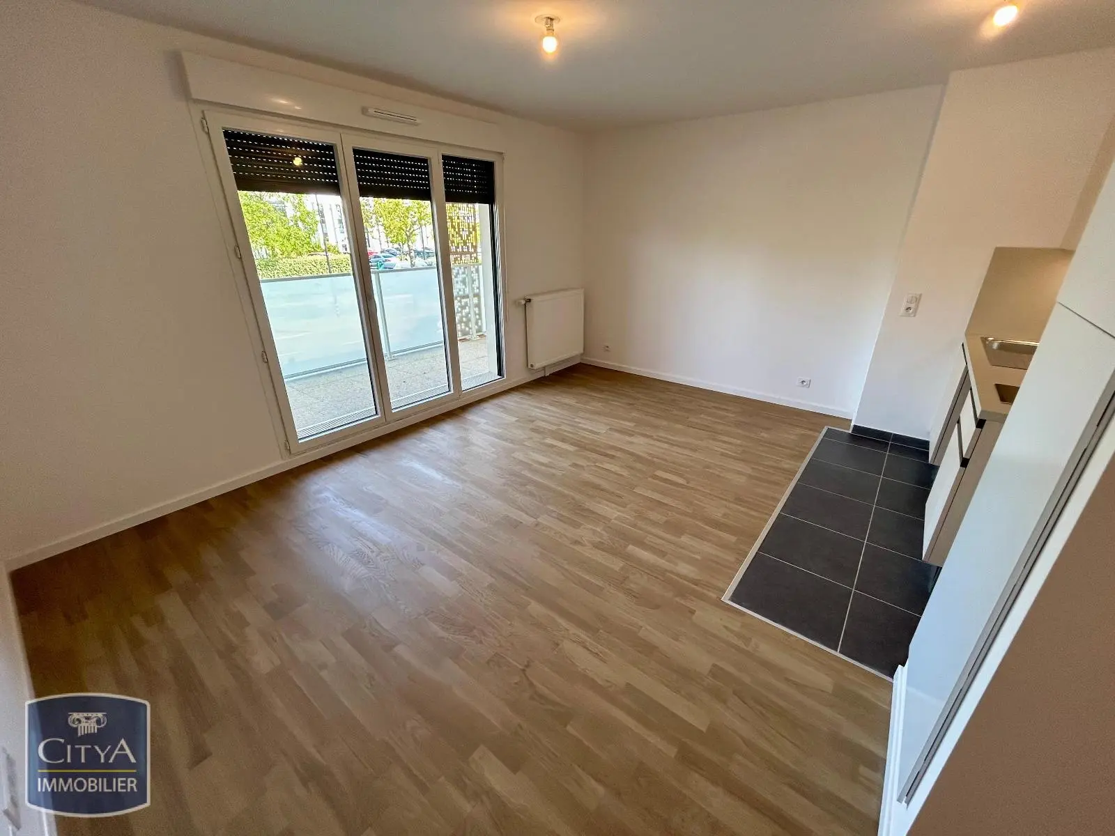 Photo 1 Appartement 1 pièce 28.1m²