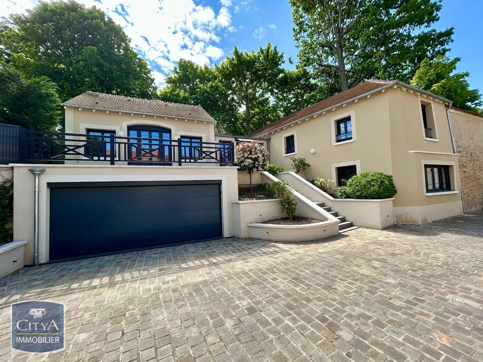 Photo 1 Maison 4 pièces 111m²