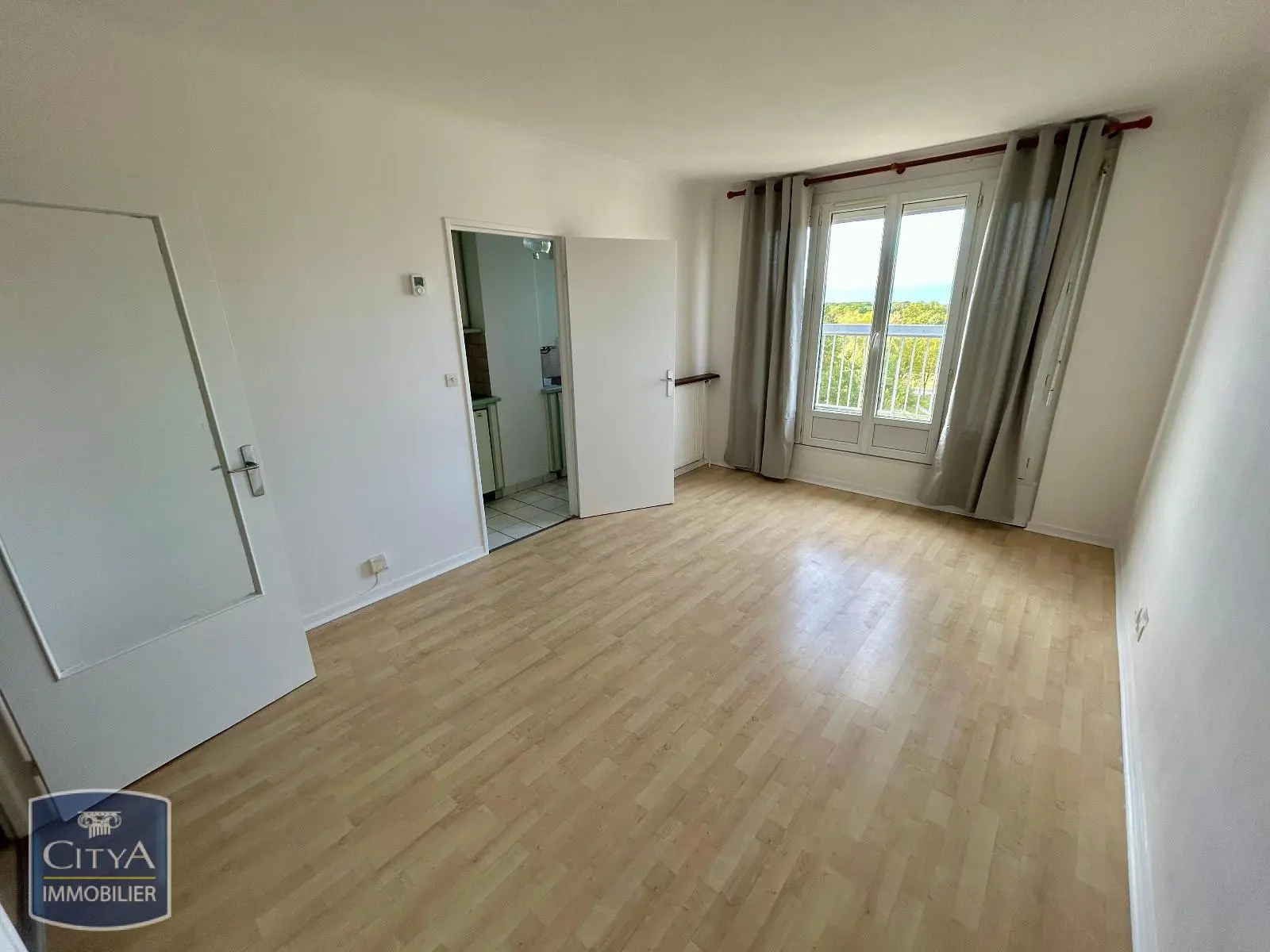 Photo 1 appartement Maurepas