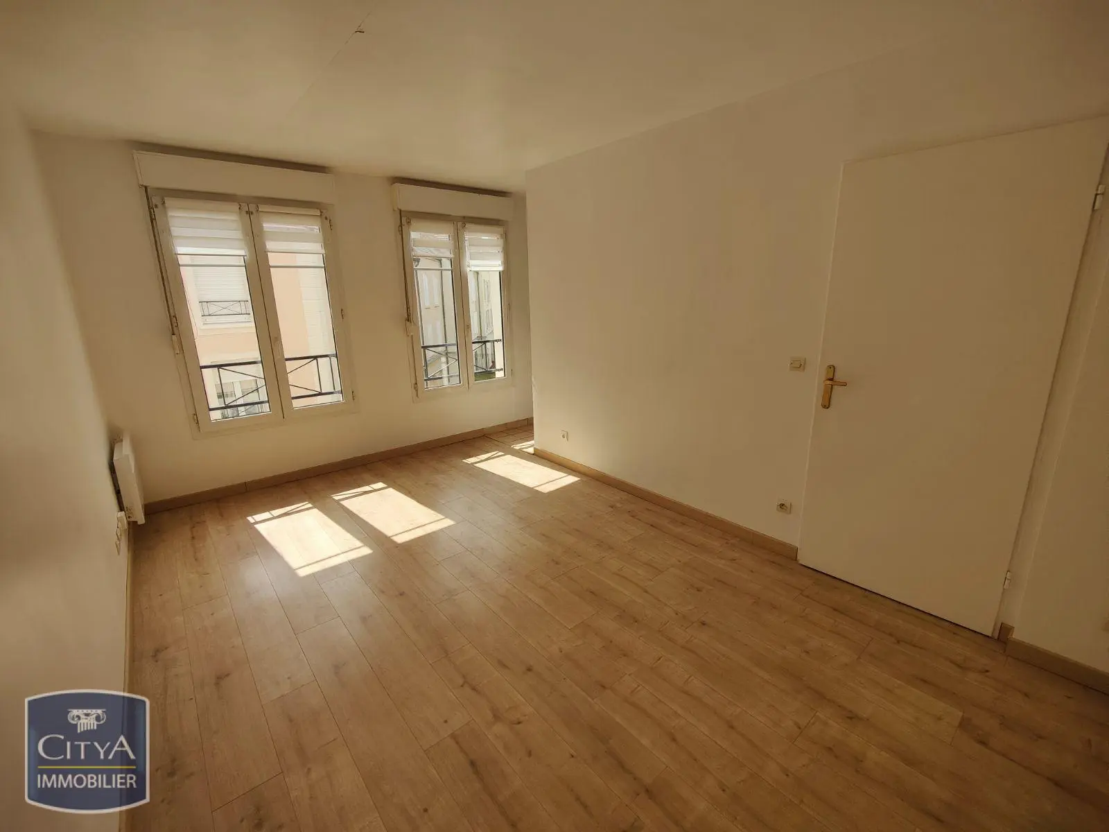 Photo 1 Appartement 1 pièce 21.72m²