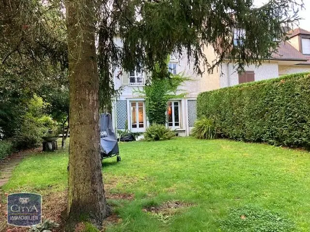 Photo 1 Maison 4 pièces 110m²