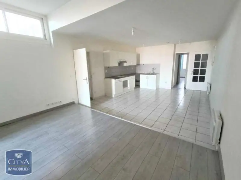 Photo 1 Appartement 4 pièces 98.73m²