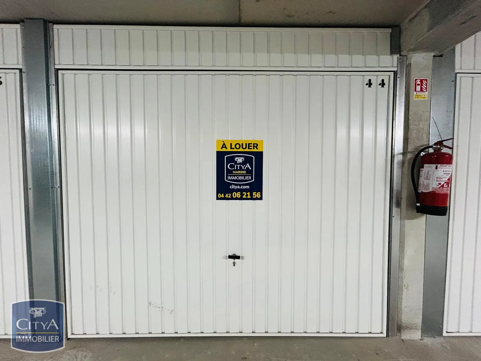 Photo 2 Parking