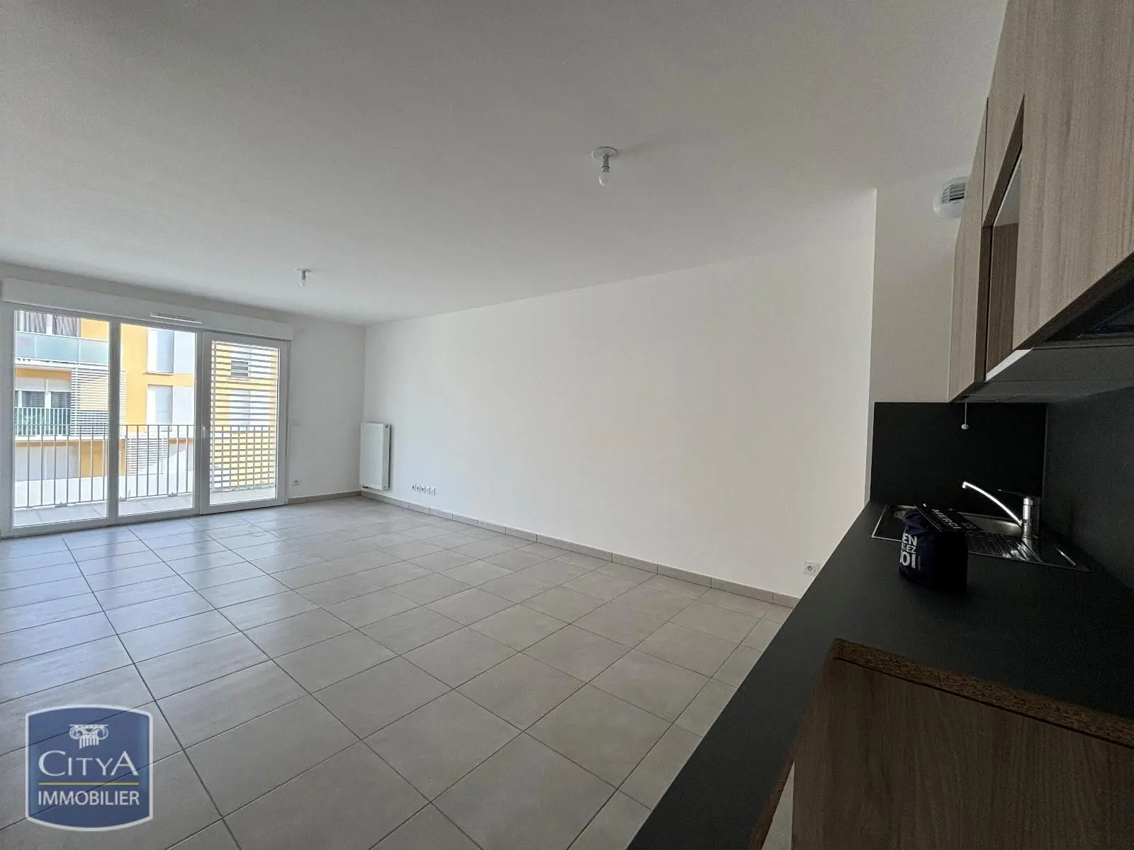 Photo 1 Appartement 4 pièces 75.73m²