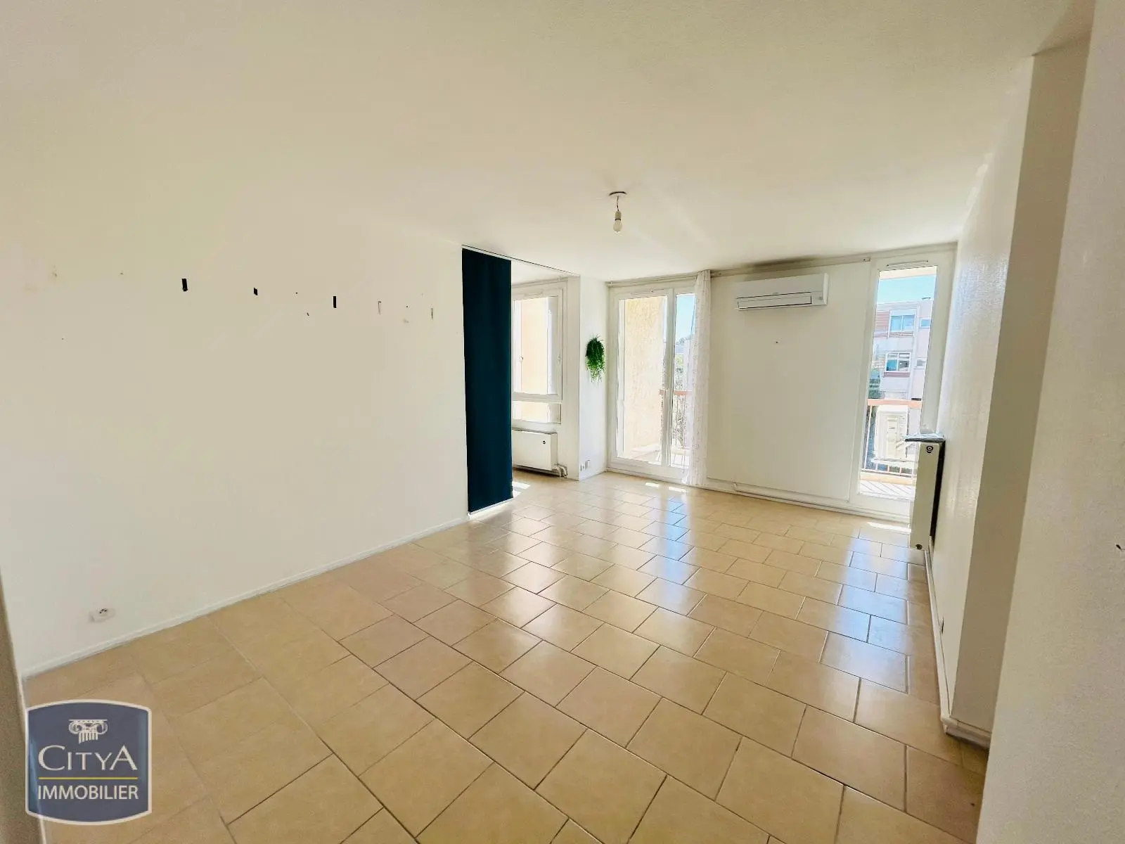 Photo 1 Appartement 4 pièces 84.19m²