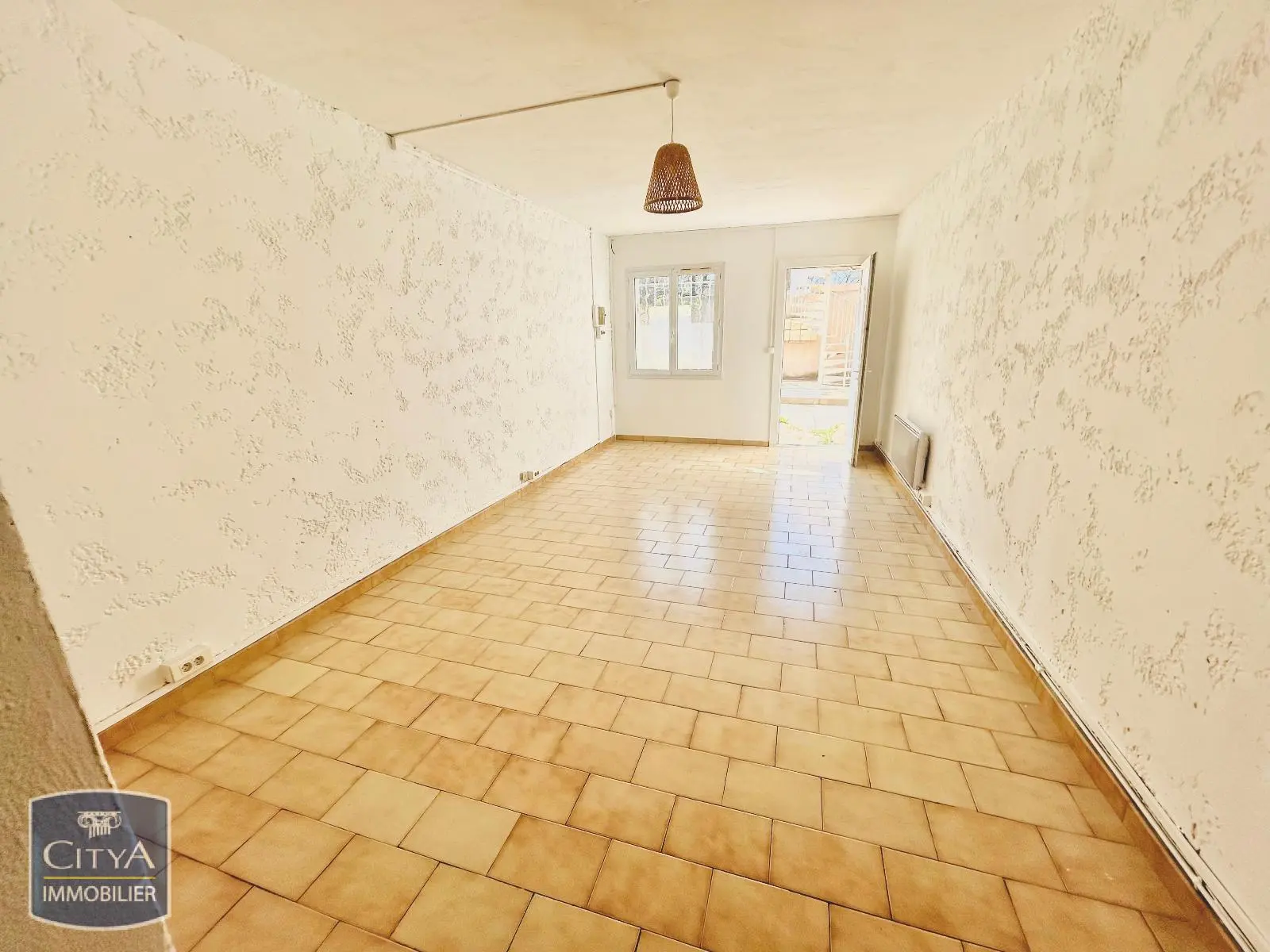 Photo 1 Appartement 1 pièce 30.99m²