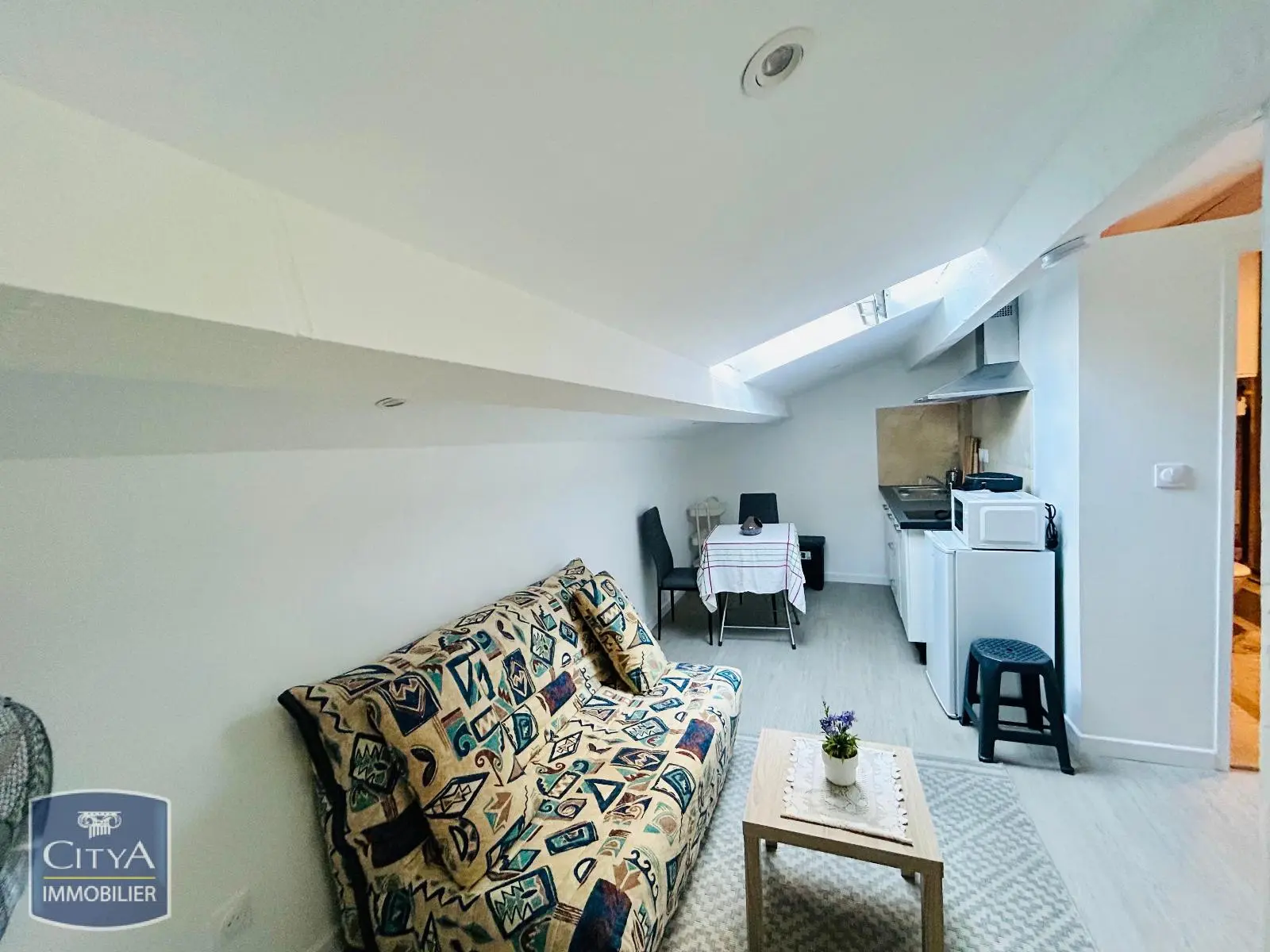 Photo 1 Appartement 1 pièce 20.3m²