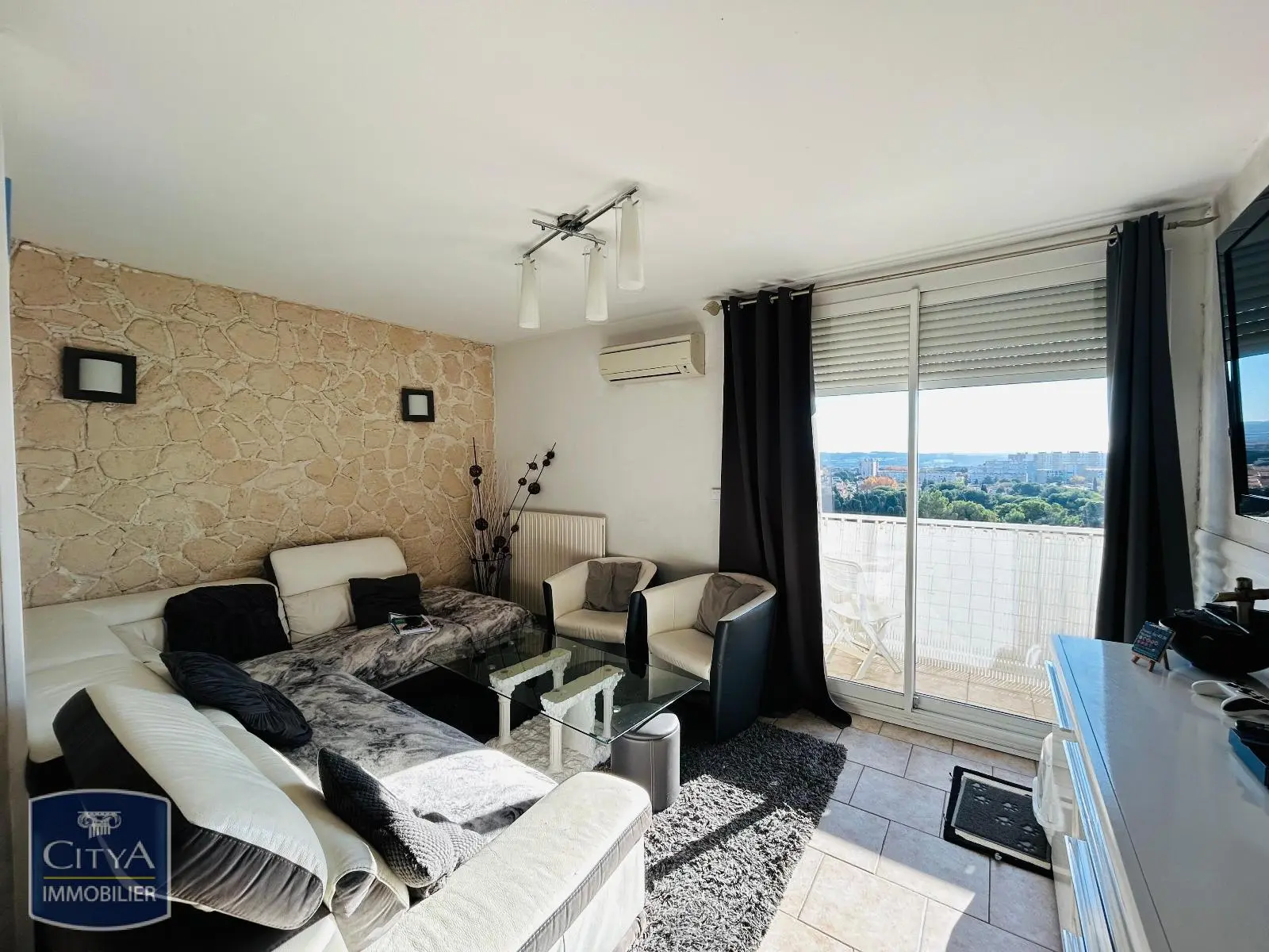 Photo 1 Appartement 4 pièces 79.48m²