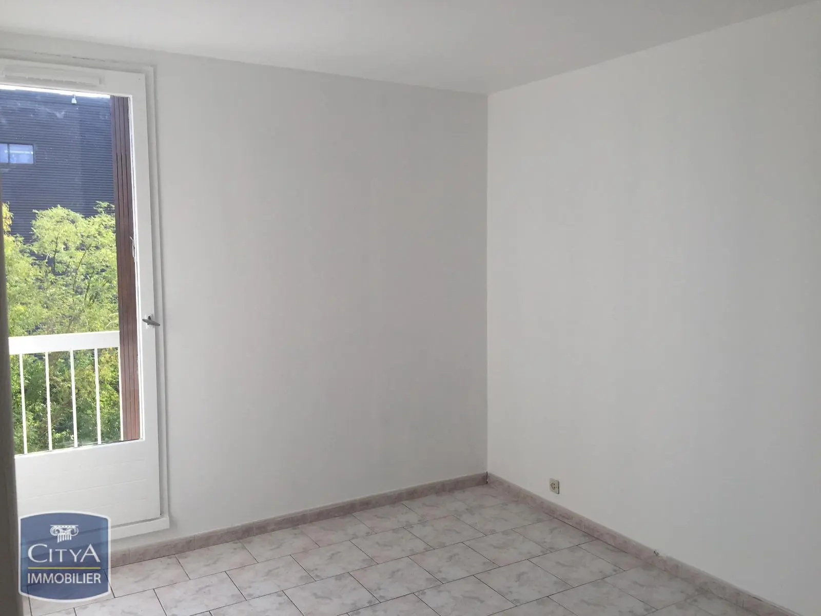 Photo 2 appartement Marignane