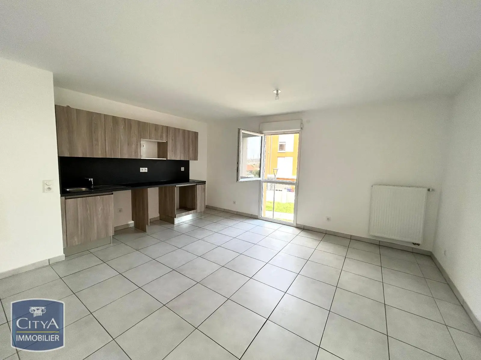 Photo 2 Appartement 4 pièces 76.84m²